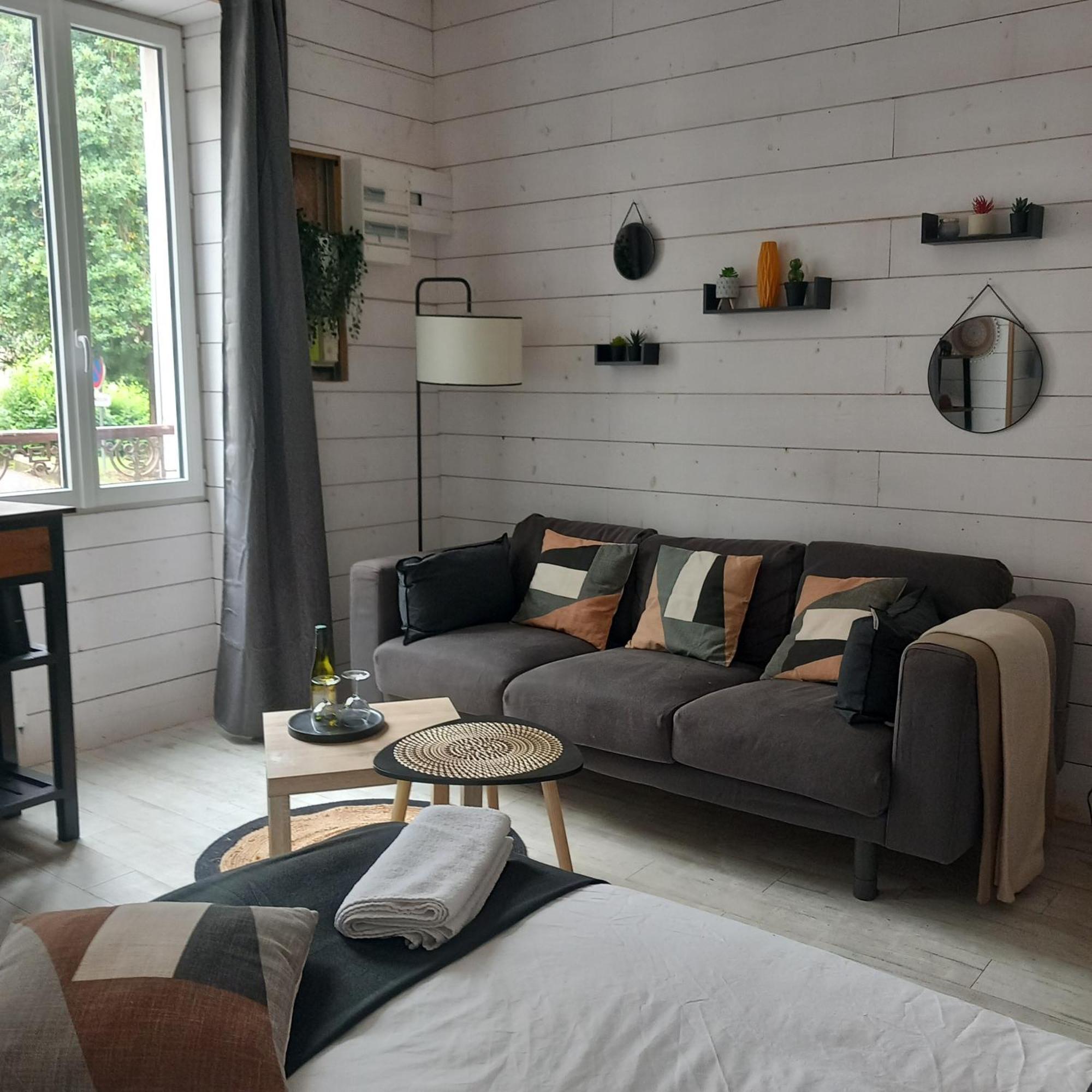 Jls'Tudios " U Sognu" Apartment Cosne-Cours-Sur-Loire ภายนอก รูปภาพ
